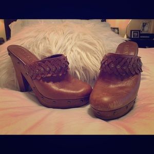 Lauren leather clogs